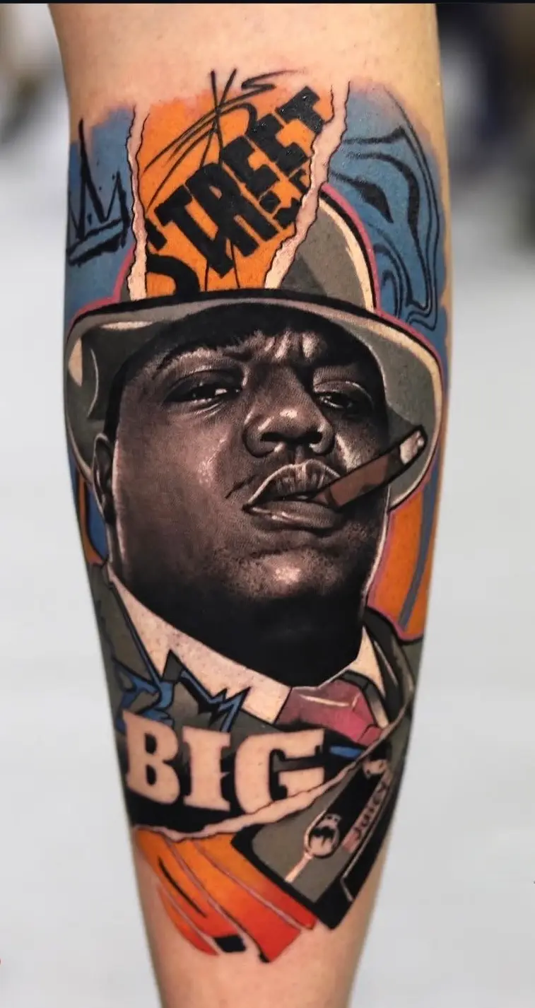 Realistische Color Porträt- Tattoo von Biggie Smalls mit detaillierten Gesichtszügen 