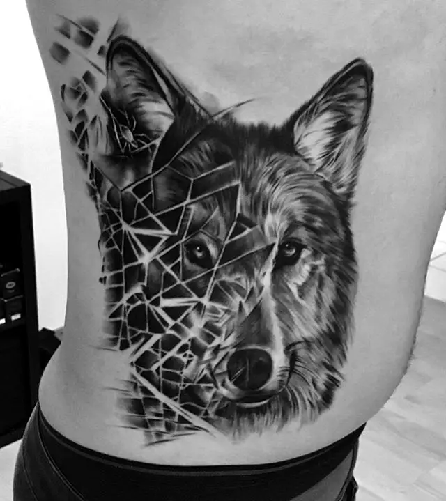 Muss mein Tattoo nachgestochen werden?